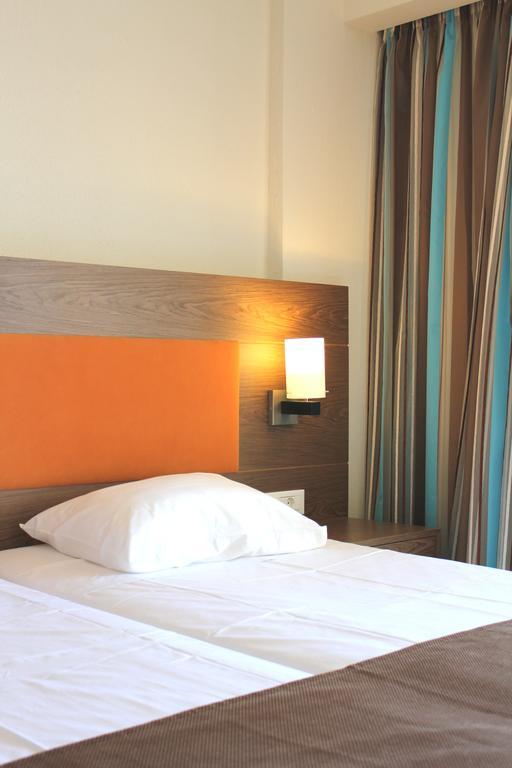 Sea Melody Beach Hotel Apartments Іялісос Номер фото