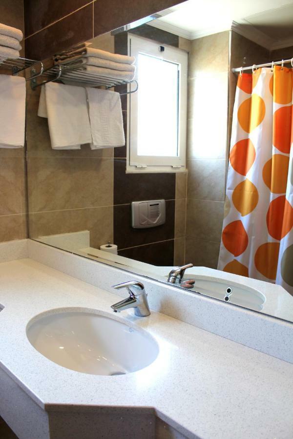 Sea Melody Beach Hotel Apartments Іялісос Екстер'єр фото