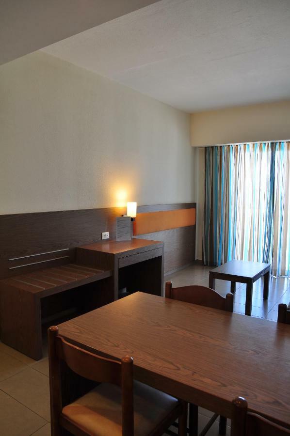 Sea Melody Beach Hotel Apartments Іялісос Екстер'єр фото